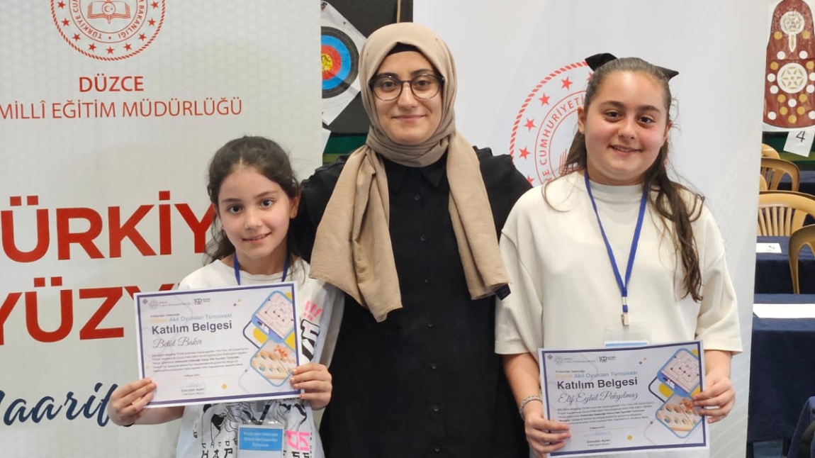 KÖKLERDEN GELECEĞE DÜZCE AKIL OYUNLARI TURNUVASINA KATILDIK.